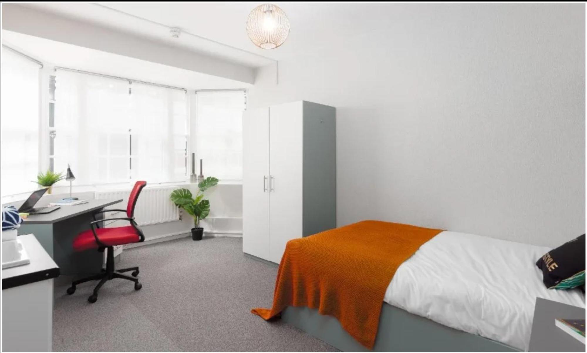 Apartament Spacious With Shared Facilities Londra